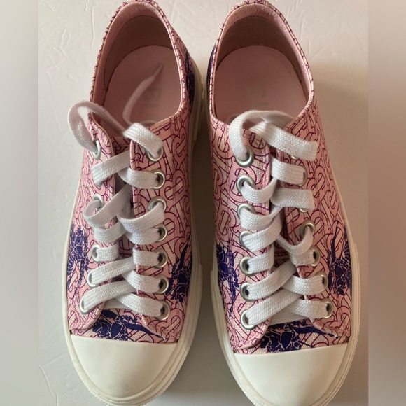 Burberry SZ 7.5 Pink Women's lace up Sneakers Equestrian Knight design - Picture 7 of 16